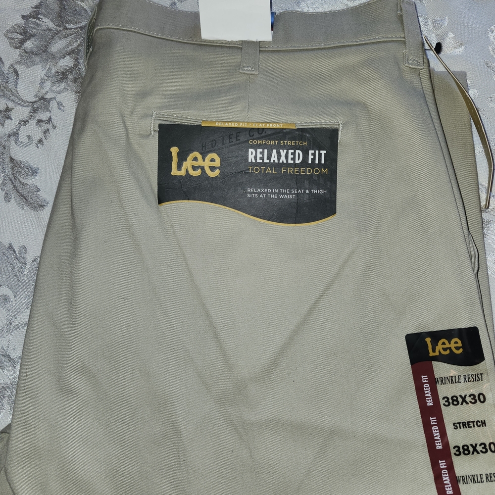 Lee Relaxed Fit Khaki Pants
